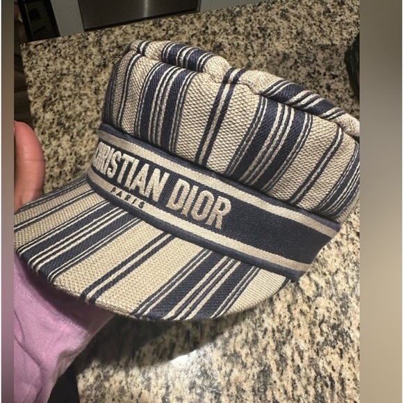 Christian Dior Book tote oblique cap - Picture 3 of 6